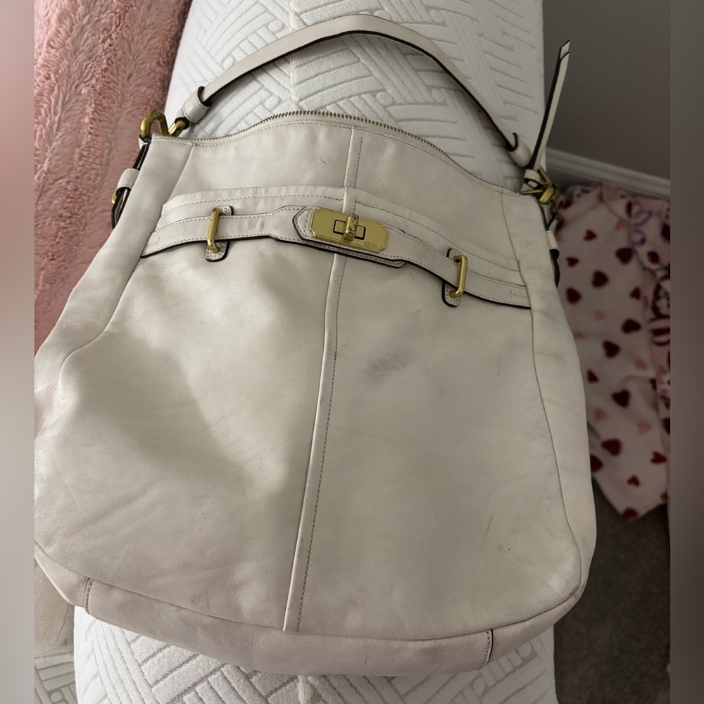 Coach Chelsea Ashlyn Hobo Shoulder Bag